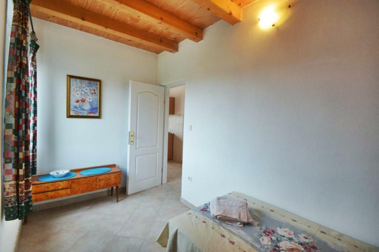 Villa Carmen Сали Екстер'єр фото